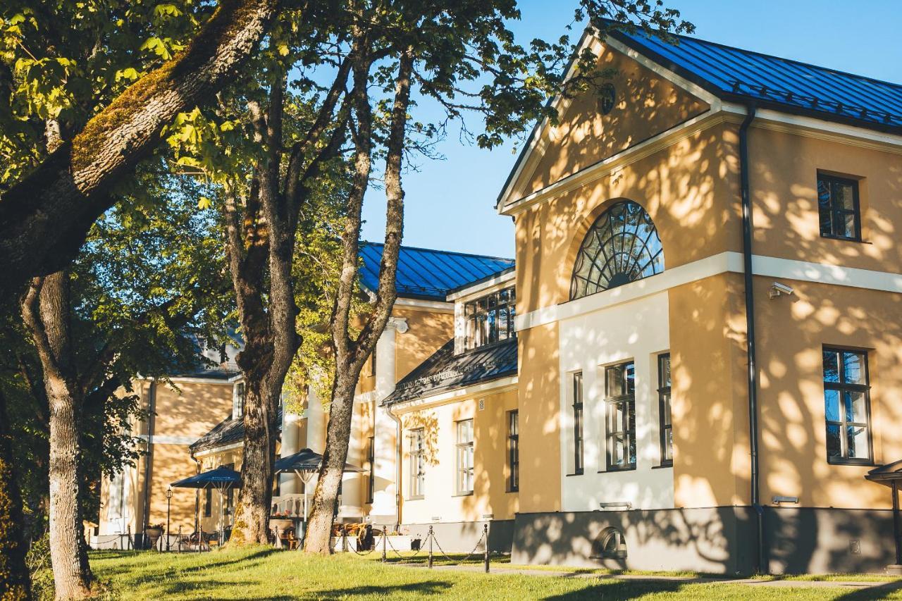 Hotel Skrunda Manor Extérieur photo